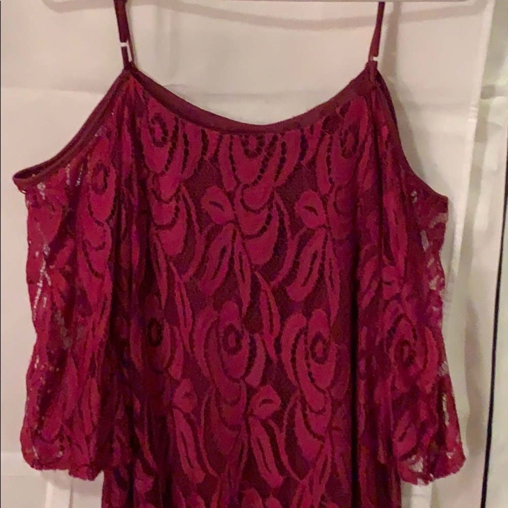 Cold Shoulder Maroon Shift Dress